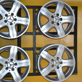 Használt Mercedes (2237)(HA3507301)(JF)Használt alufelni 16coll 5x112