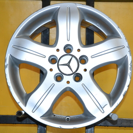 Használt Mercedes (2237)(HA3507301)(JF)Használt alufelni 16coll 5x112